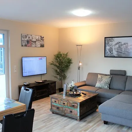 Willa - Riverboat 53 - Louisa *